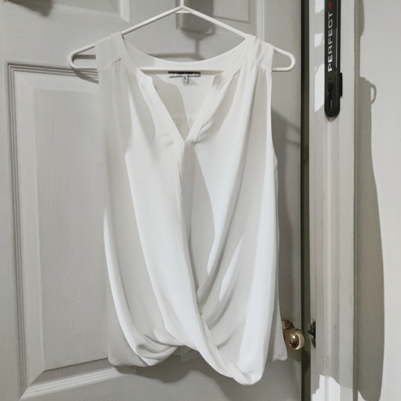 White draped v-neck tank, sz S - Picture 1 of 6